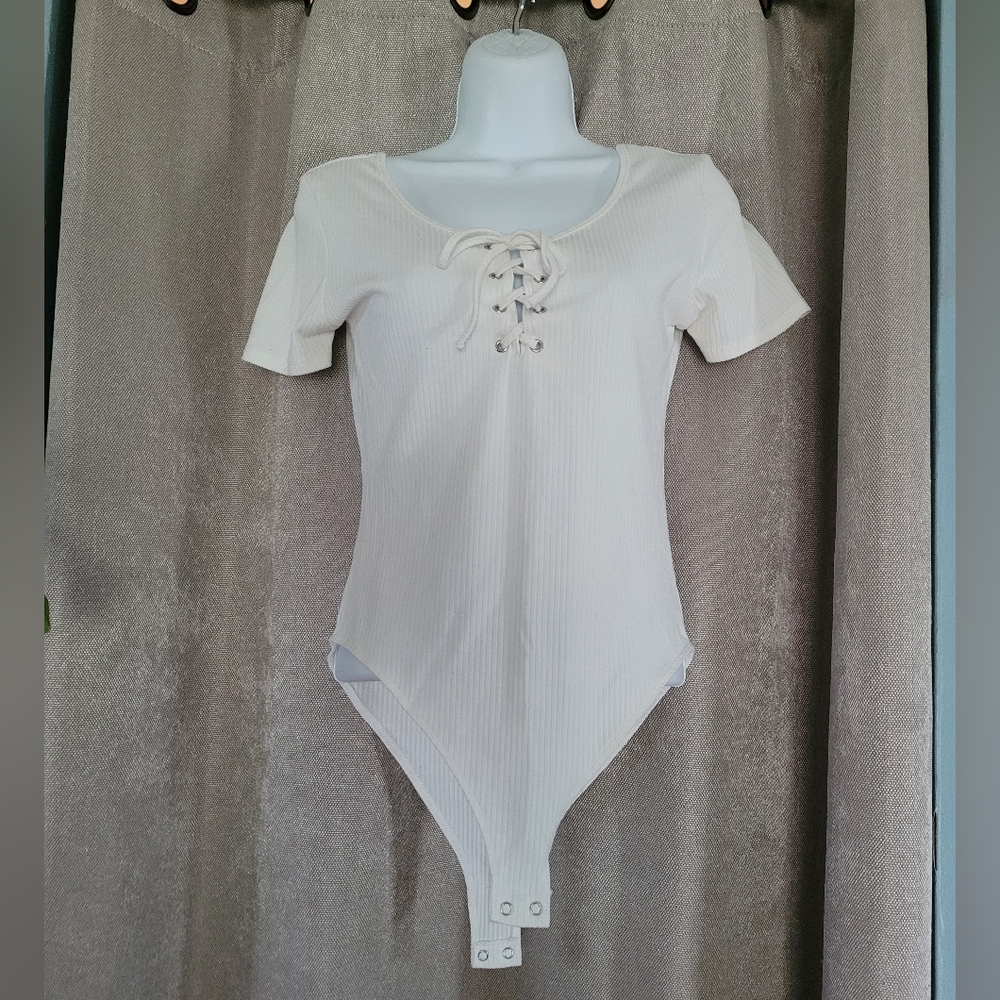 ⭐️Almost Famous Bodysuit⭐️